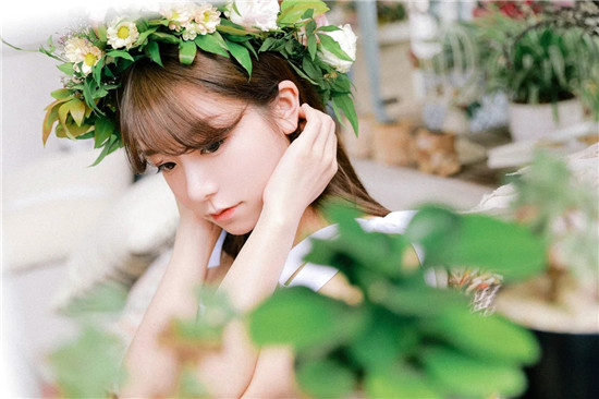 草莓视频成污版下载：一款当下年轻人都在玩的手机直播软件