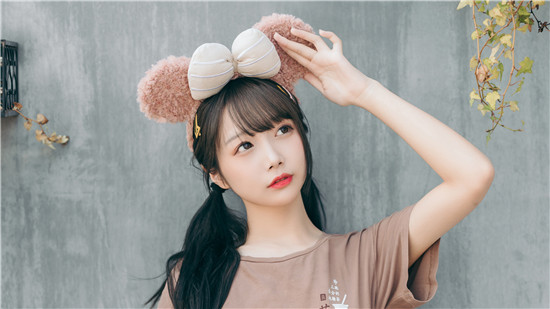 芭比视频免费无限观看版：一款能够让你看到漂亮美眉和帅气哥哥的直播软件