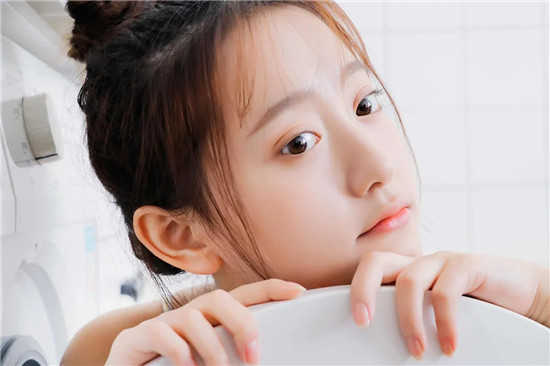 简易视频苹果版本：一款不花钱就可以免费追剧的手机软件