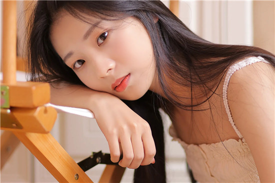 简易视频最新内测版：一款2021年超级火爆的手机高清美女直播软件