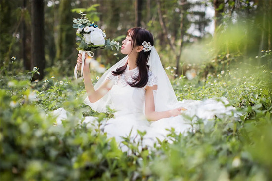 简易视频破解版下载：一款非常有趣的手机视频高清免费看播放神器