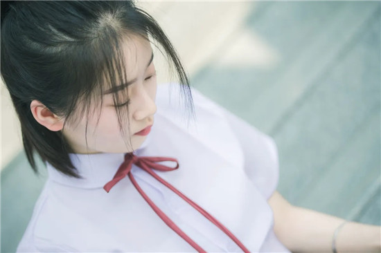 花季传媒app免费版：一款没有任何病毒视频广告的手机看剧神器