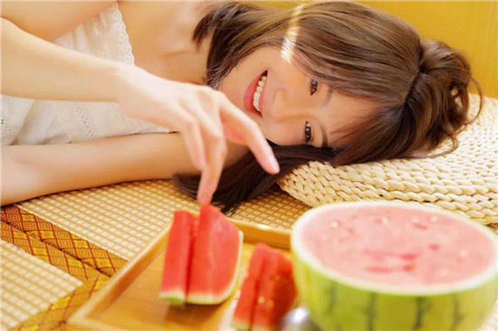 望月app官方下载破解版：一款能够让每位用户们都为之心动的高清福利视频app