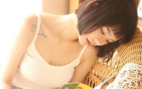 小黄人视频破解版：一款不仅是年轻人都喜欢观看的精彩视频播放软件