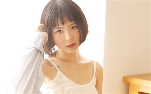 心言直播无限制版：一款可以免费享受超多具有特色的视频资源播放软件